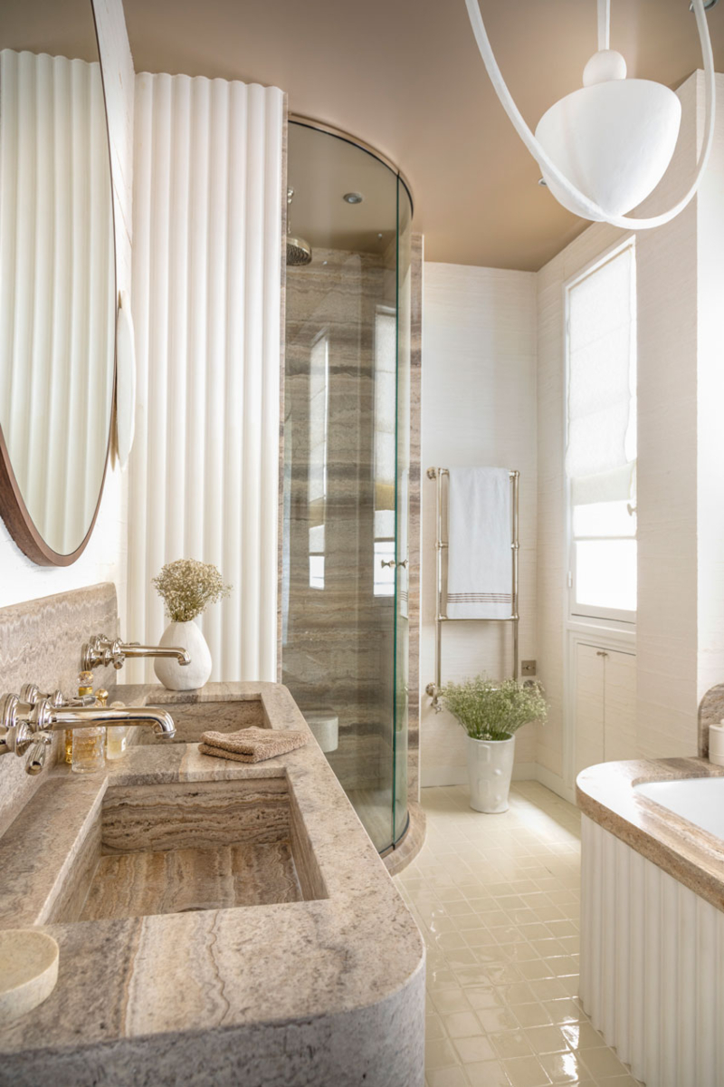Salles de bains de luxe par l'unique Anne-Sophie Pailleret